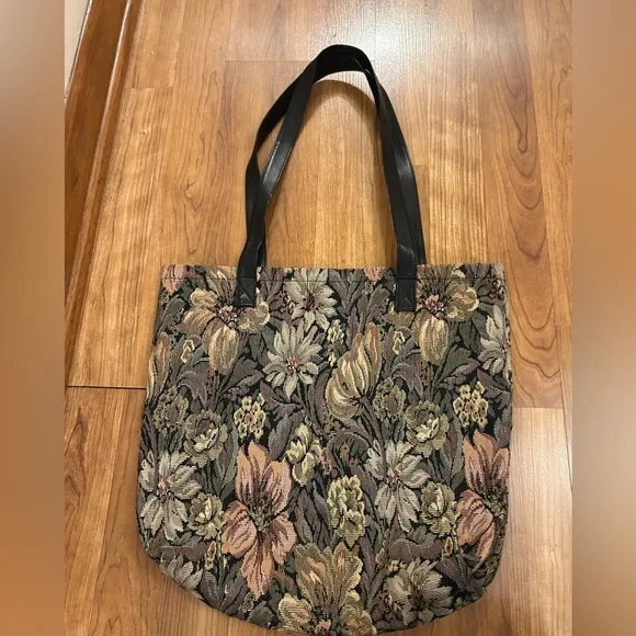 Vintage Floral Tapestry Tote Bag - Picture 3 of 4